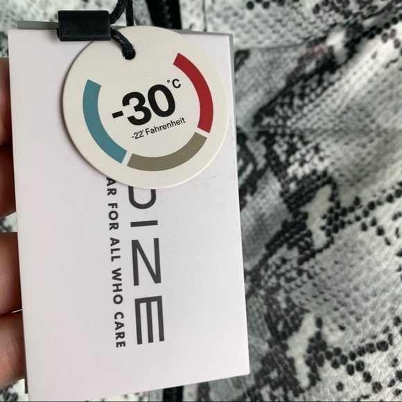 NOIZE Jozy Snake Print Vegan Faux Leather Puffer Jacket 1X NWT - Picture 12 of 14